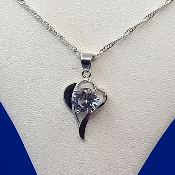 NEW Diamond Heart Necklace & Earrings in Sterling Silver - Picture 5 of 6